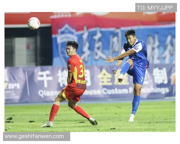 功夫足球的魅力与世界足球明星的精彩碰撞探讨